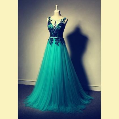 Appliques Floor-length A-line Tulle Prom Dresses