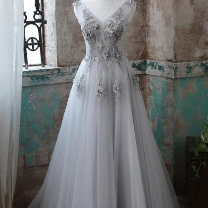 Gray V Neck Lace Applique Tulle Long Prom Dress,..