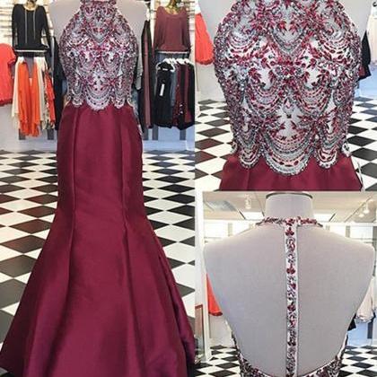 Round Neck Backless Appliques Prom Dress With..