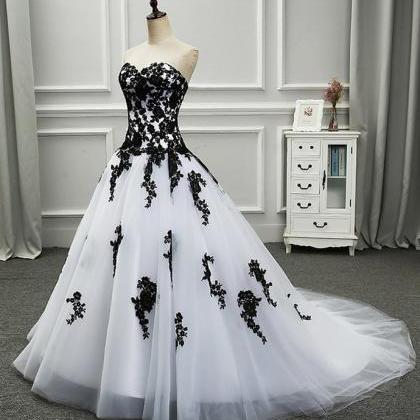 White And Black Sweetheart Long Party Gown,..