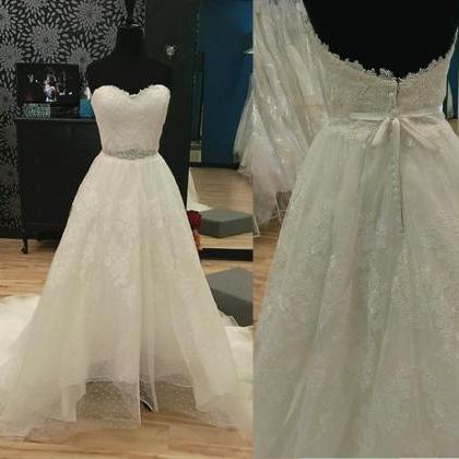 Tulle Lace Applique Lace Dress Wedding Dresses..
