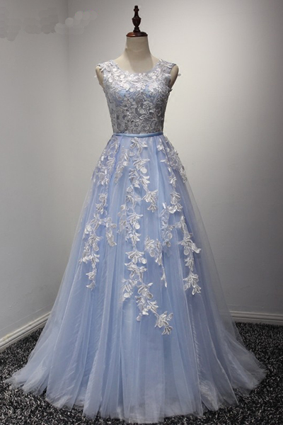 light blue tulle prom dress