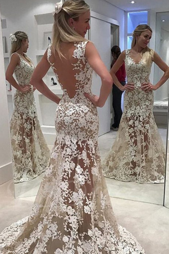 Ivory Lace Wedding Dress