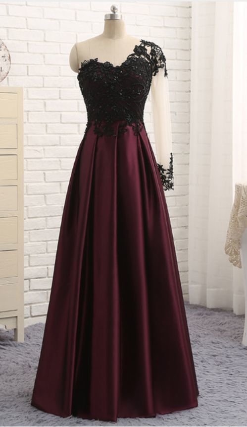 Evening Gown With A Long Sleeveless Dress