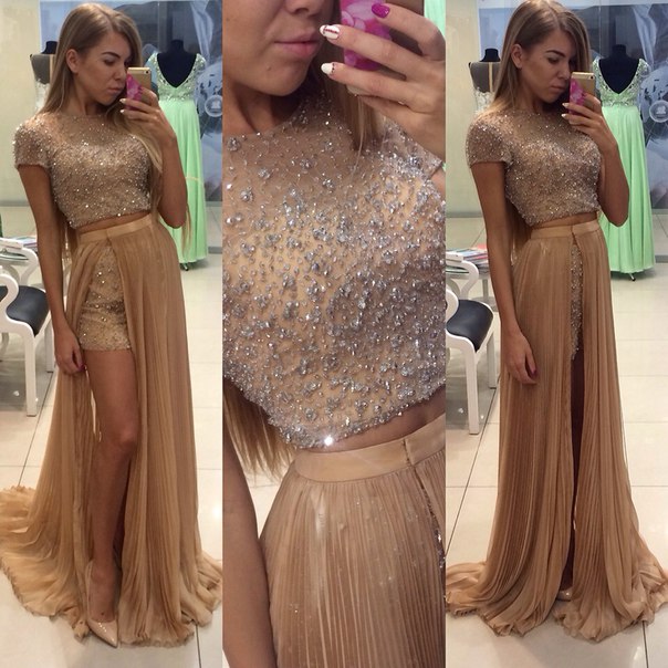 Short Sleeces High Neck Two Pieces Prom Dresses Mid Section Dark