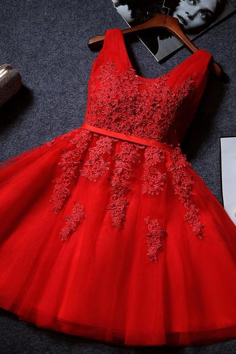 Red Lace Appliqued A-line Short Prom Dress Sexy V-neck Juniors Homecoming Dress Custom Made
