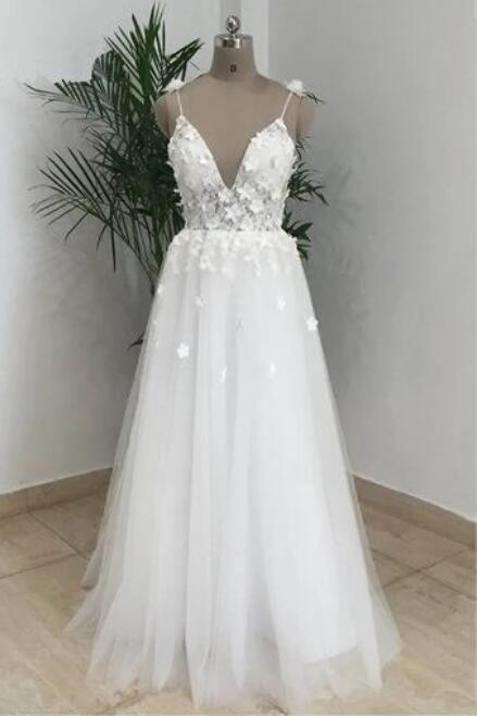 Simple White Tulle V Neck Beach Wedding Dress, Long Spaghetti Straps Prom Dress