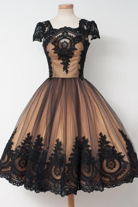 Short Prom Dress Party Dress Awesome Knee-length Square Cap Sleeves Ball Gown Homecoming Dress With Black Lace